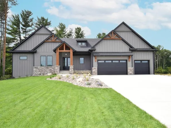 17974 Staples St NE, Ham Lake, MN 55304