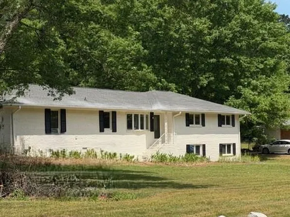 157 Jennifer Ln NW, Lilburn, GA 30047