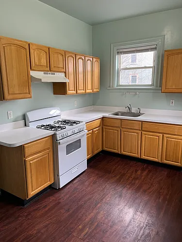 109 Montgomery St #1C Photo 1
