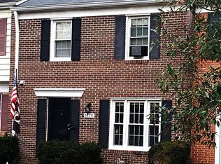 5470 Lighthouse Ln, Burke, VA 22015