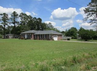 102 Central Ave, Saint George, SC 29477