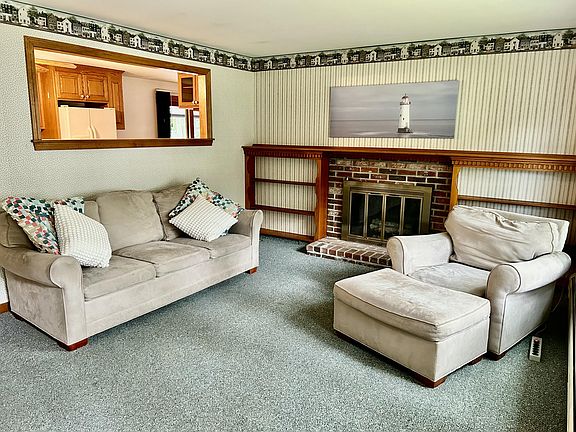 2nd image of 50 Cottonwood Street