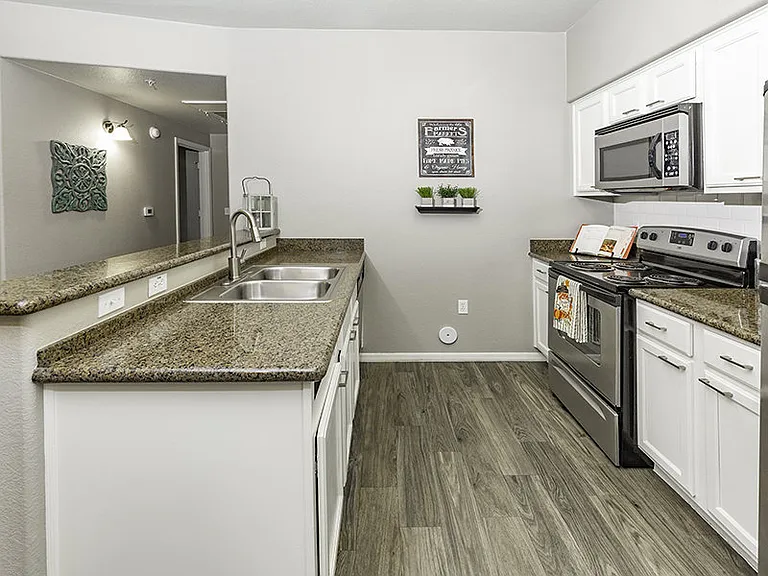 Town Center Apartments — Photo 13