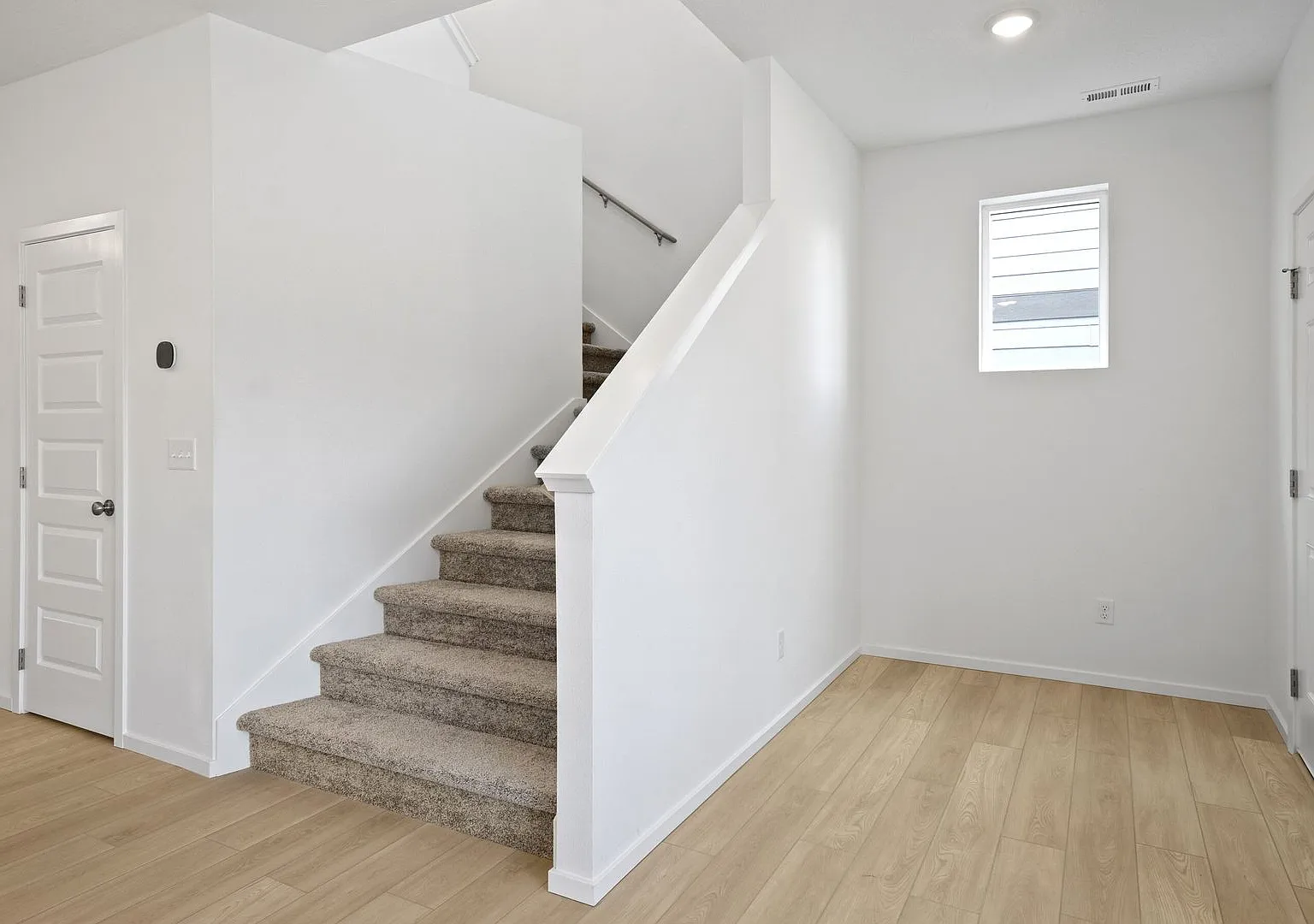 2025 Built 3 Bedroom 2.5 Bath Liberty Lake home like new — Photo 3