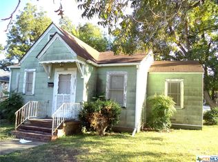 803 Bismark St, Seguin, TX 78155