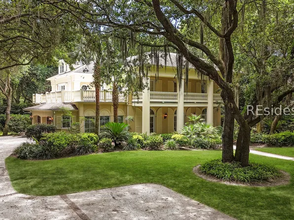 6 Drayton Pl, Hilton Head Island, SC 29928