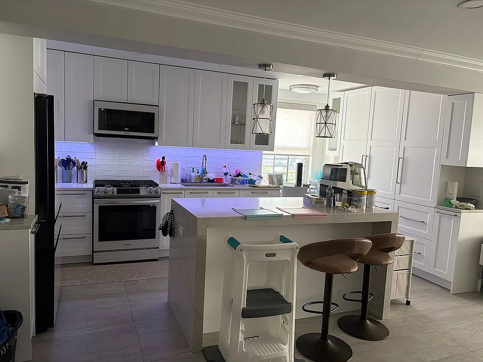 1st image of 3755 Henry Hudson Pkwy APT 14A