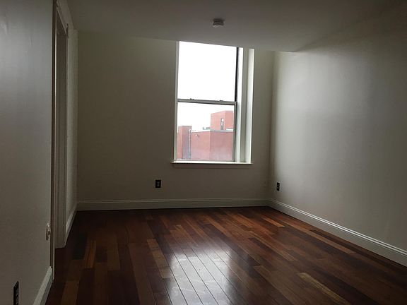 bedroom, facing lake