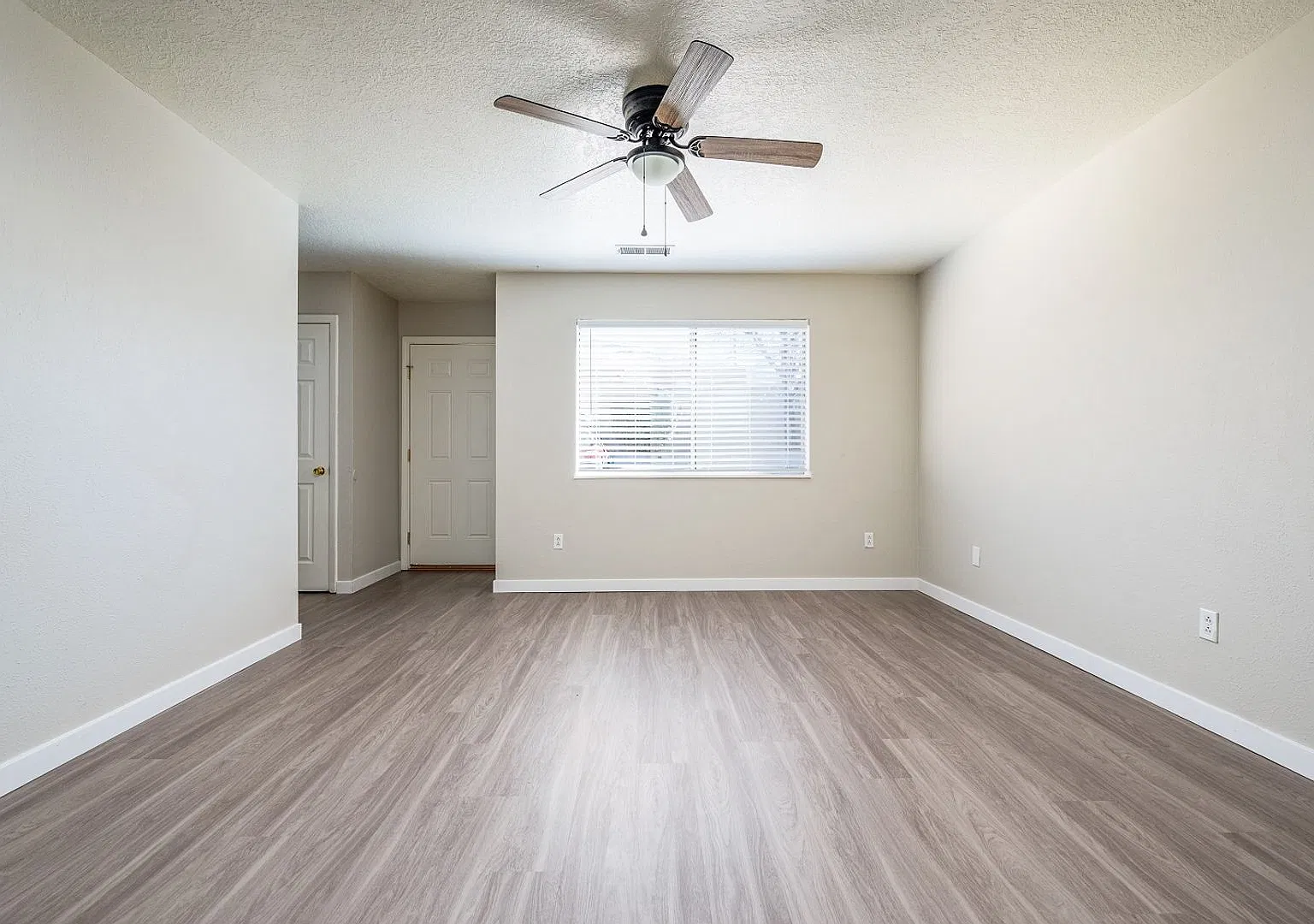 Spacious 2-Bedroom Townhomes — Photo 1