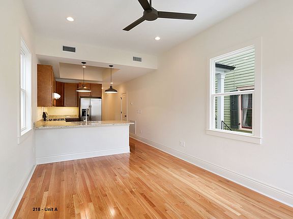 3rd image of 218A S Gayoso St #B