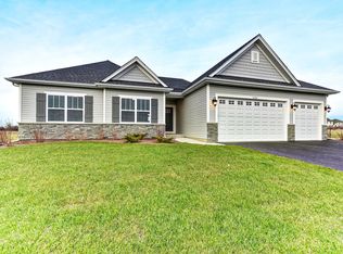 991 Blackberry Shore Ln, Yorkville, IL 60560