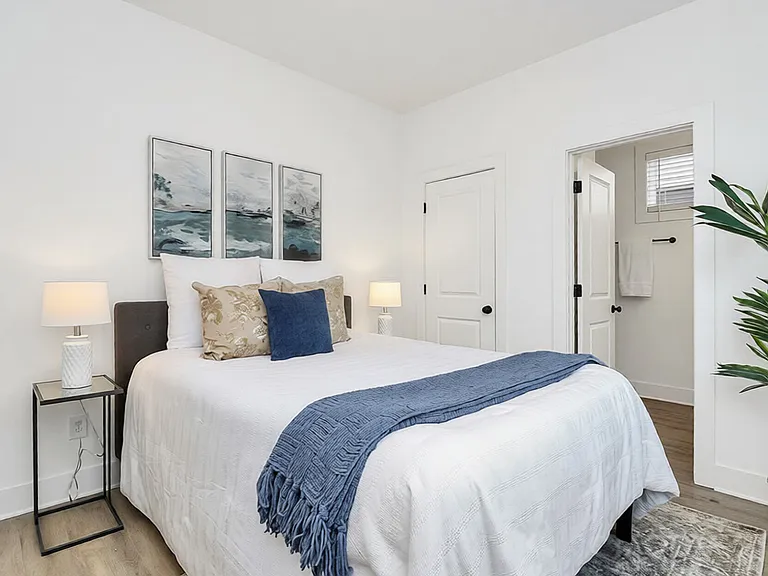 3426 Brookshire Blvd #1 — Photo 3
