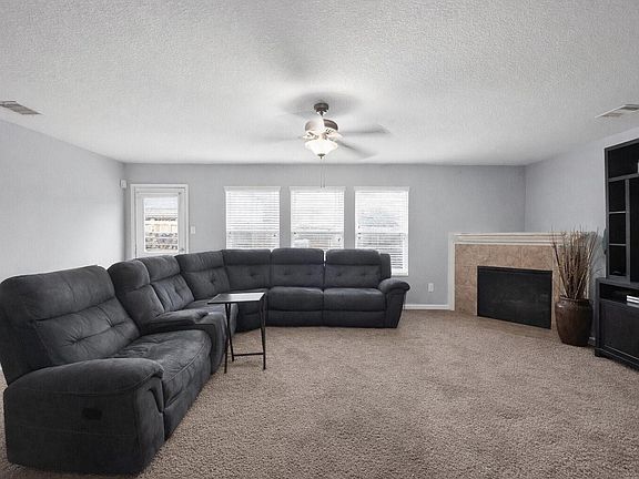 4th image of 7902 Sesame St