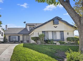 22985 Finch St, Grand Terrace, CA 92313