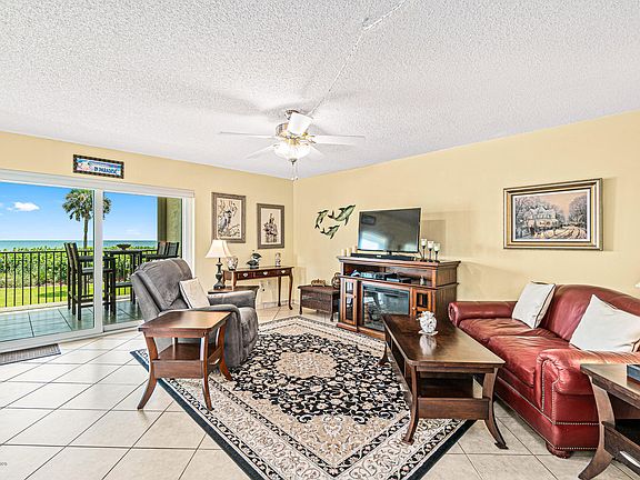 4th image of 550 E Garfield Ave #201