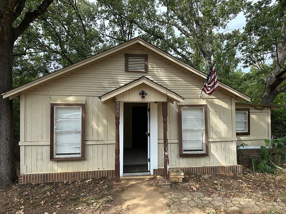 1st image of 606 Virginia Dr