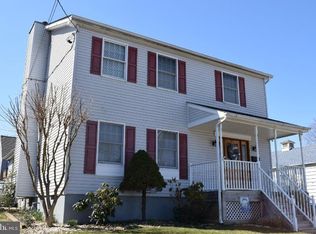 222 S Pine Ave, Maple Shade, NJ 08052