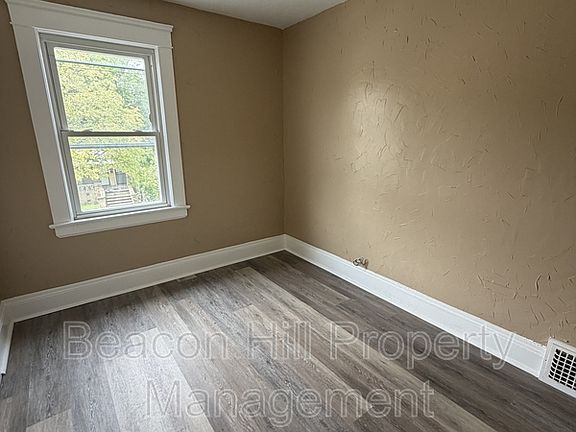 5th image of 3331 E 145th St