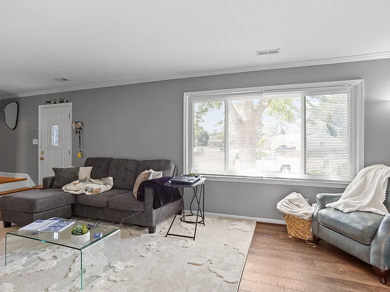 1810 Mehrens Ct — Photo 10