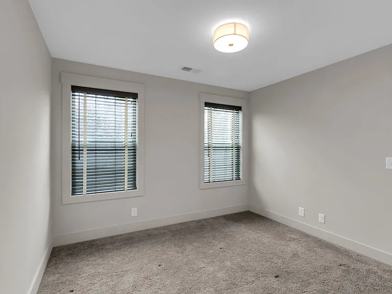 844 Jersey Dr — Photo 21
