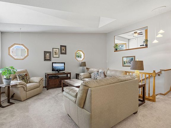 2nd image of 5523 Humboldt Cir