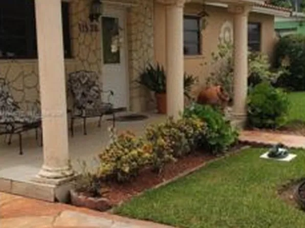 11530 SW 183rd St, Miami, FL 33157