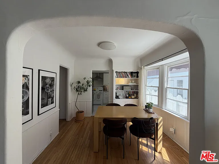 643 Vernon Ave — Photo 9