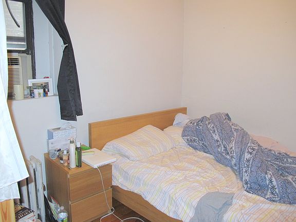 4th image of 570 Amsterdam Ave APT 2S