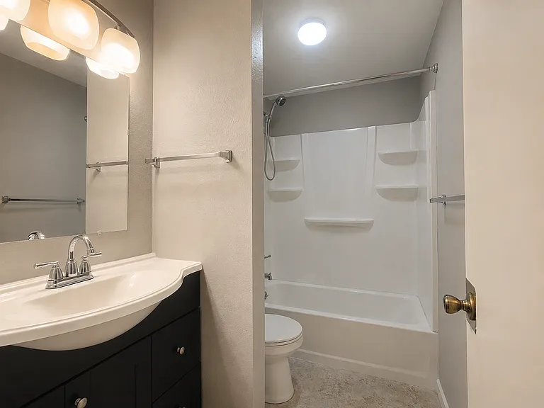 1707 SE 145th Ct — Photo 7