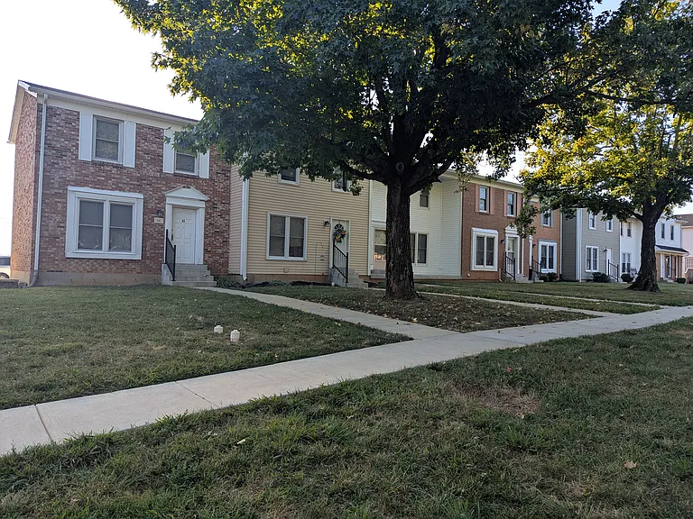 Buckingham Apartments — Photo 8