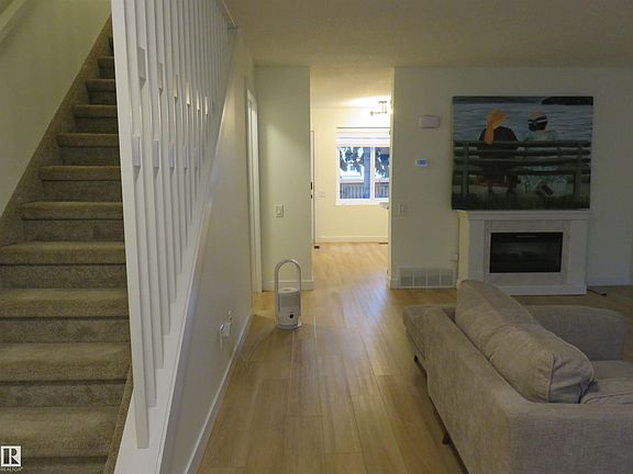 3rd image of 8065 178th St NW