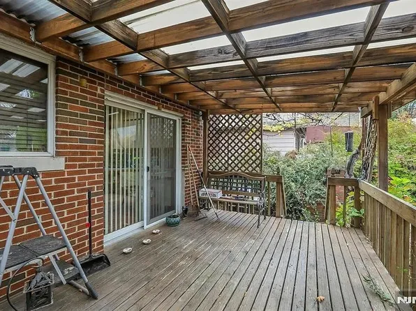 451 Wilfred Terrace image 16 of 21