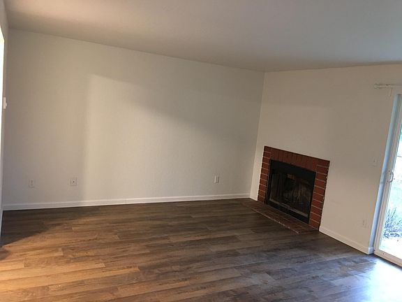 5th image of 1018 76th Street Ct E APT A