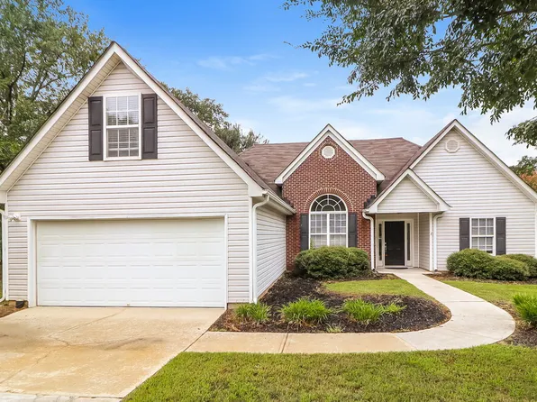 465 Aristocrat Dr, Loganville, GA 30052