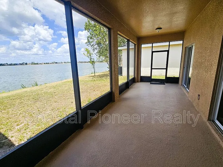 1824 Mira Lago Cir — Photo 36