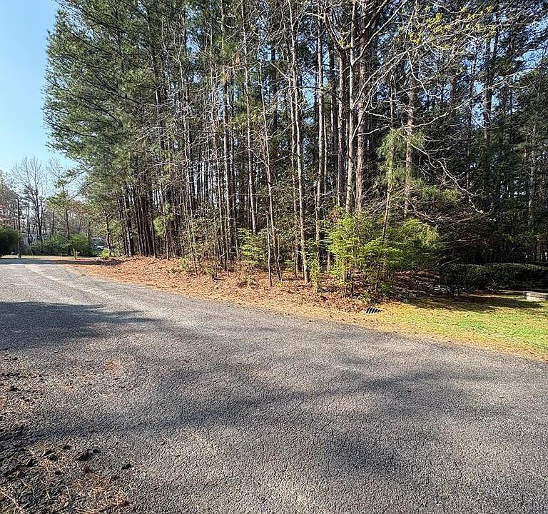 1st image of 26 Locust Dr