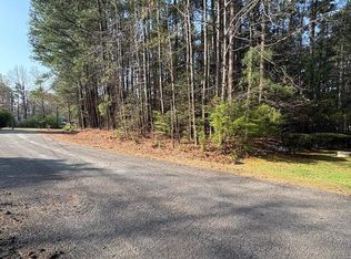 26 Locust Dr, Bracey, VA 23919