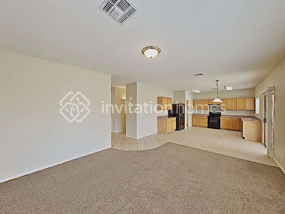 30019 N Royal Oak Way