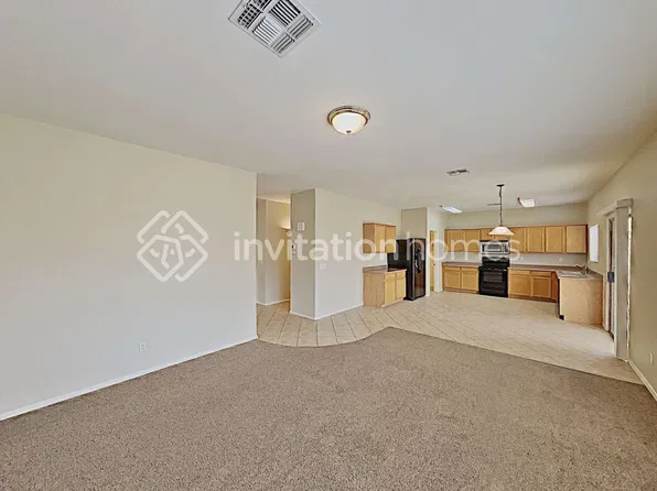 30019 N Royal Oak Way, San Tan Valley, AZ 85143