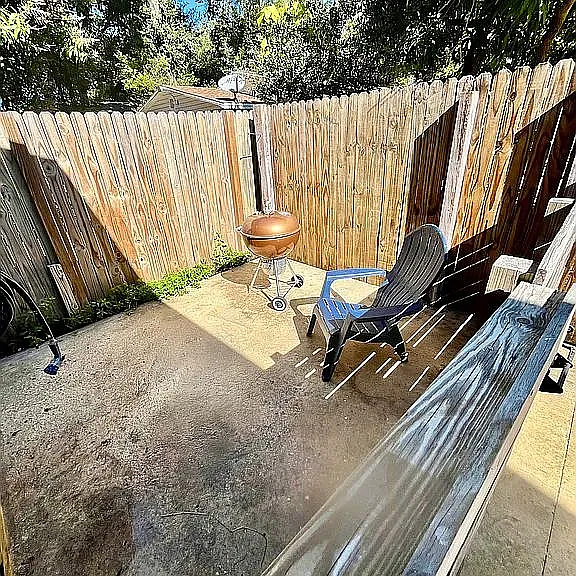 Private small outdoor area.