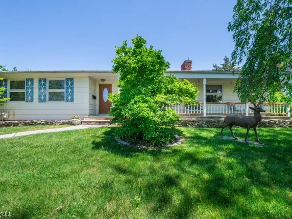 14 Rohn St, East Hanover Twp., NJ 07936
