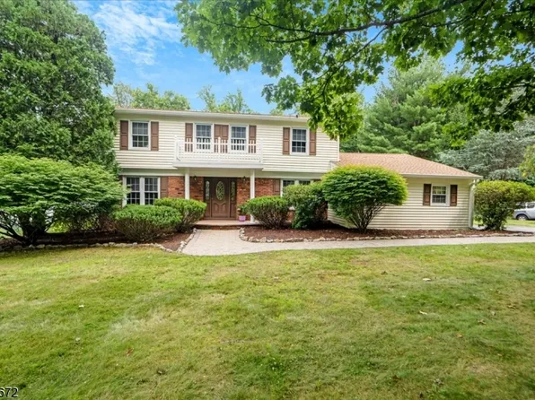 11 Jean Dr, Montville Twp., NJ 07082