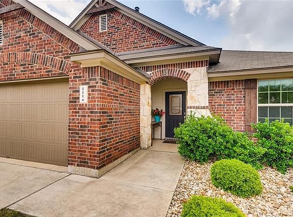 2nd image of 111 Desert Rose Dr