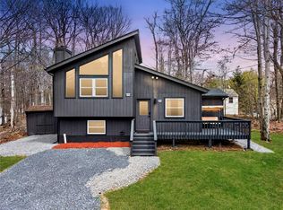2930 Melody Ln, Tobyhanna, PA 18466