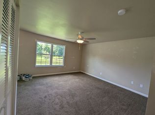 810 Chestnut St #D, Montgomery City, MO 63361