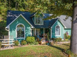 535 Knollwood Dr, Waynesville, NC 28786