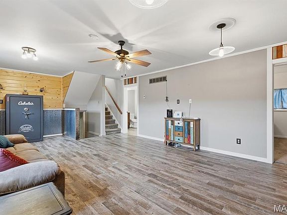 30th image of this home