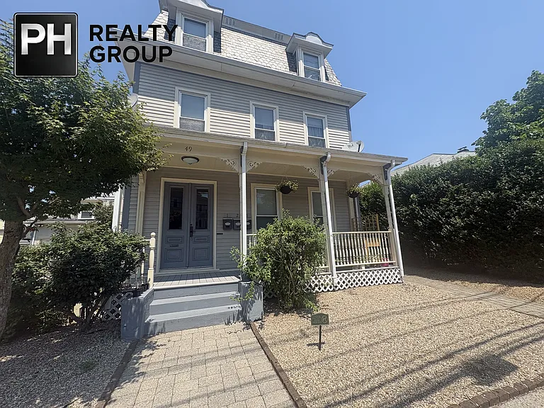 49 Pearl St #1 — Photo 2