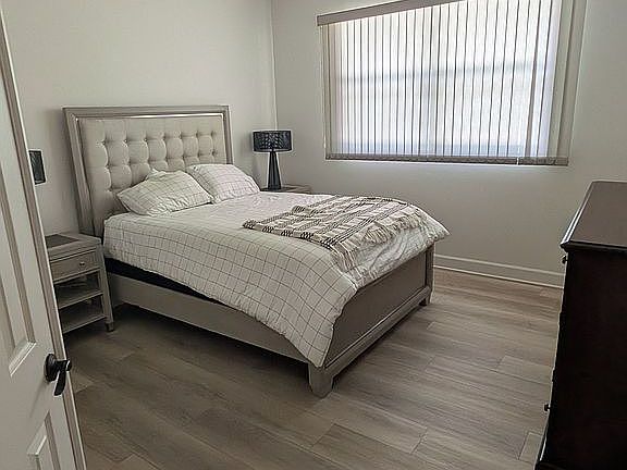 4th image of 2265 Kent Dr