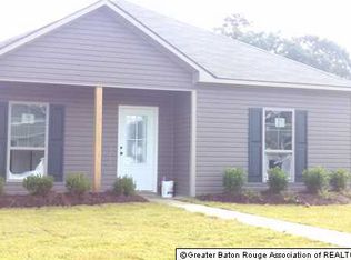 10805 Moss Pointe Dr, Denham Springs, LA 70726